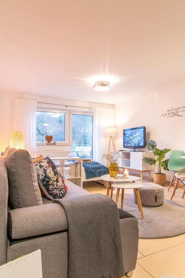 Modernes Apartment Im Gruenen I Balkon I Wlan I Stellplatz Schwarzenberg  Luaran gambar