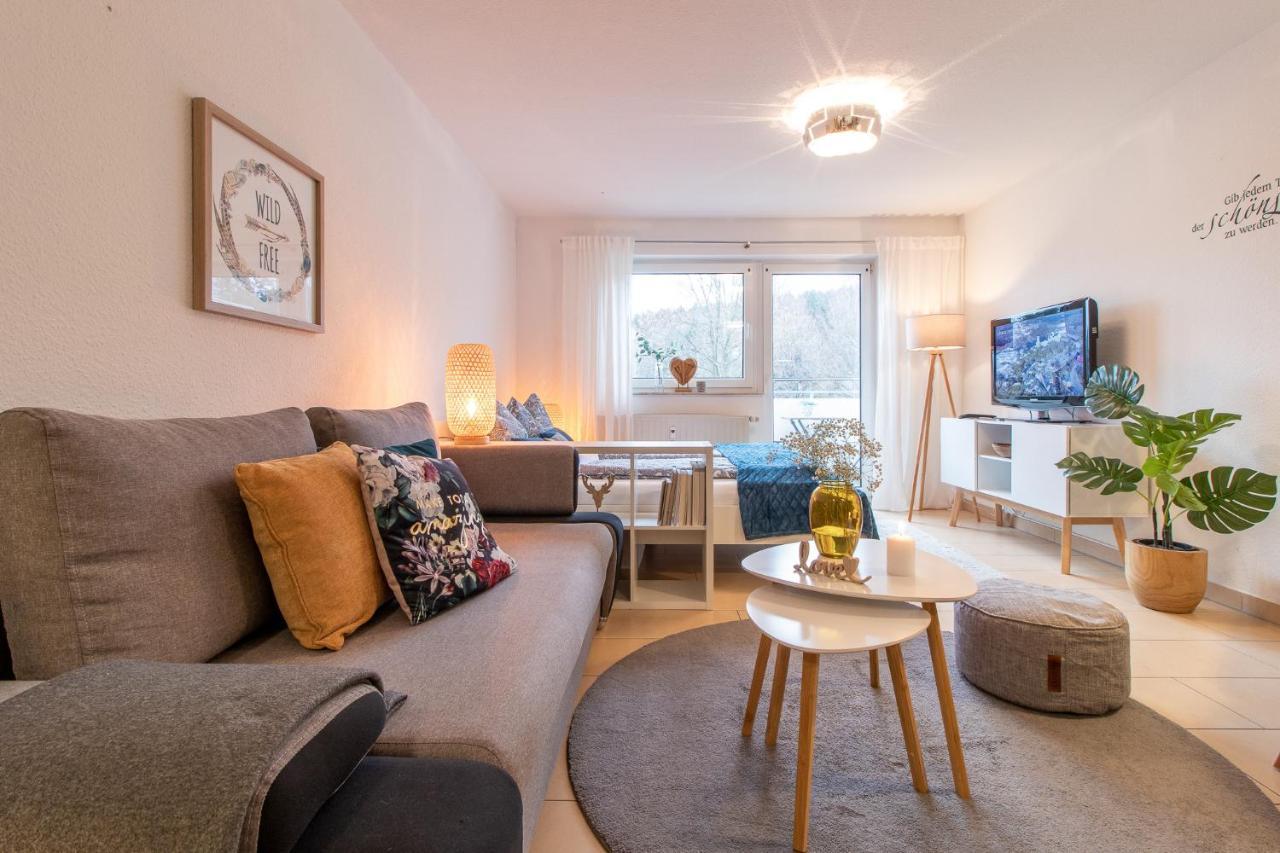 Modernes Apartment Im Gruenen I Balkon I Wlan I Stellplatz Schwarzenberg  Luaran gambar