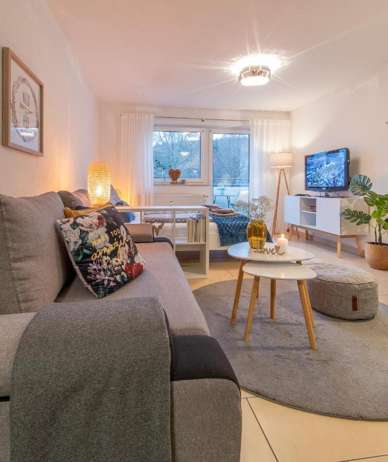 Modernes Apartment Im Gruenen I Balkon I Wlan I Stellplatz Schwarzenberg  Luaran gambar